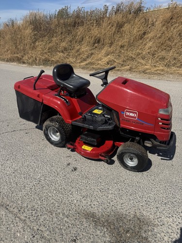 Toro ride mower countax - on,